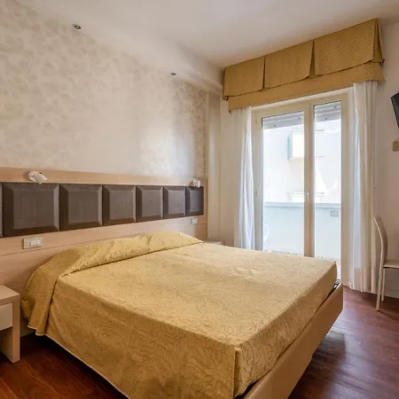 Astor Hotell 3*