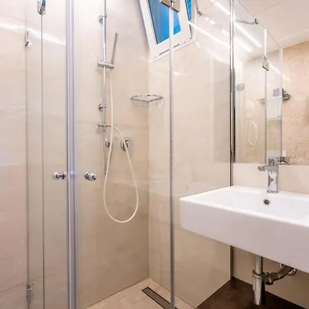 Astor Hotell 3*