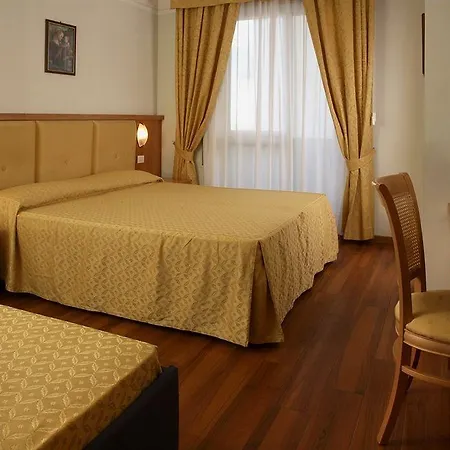 Astor Hotel