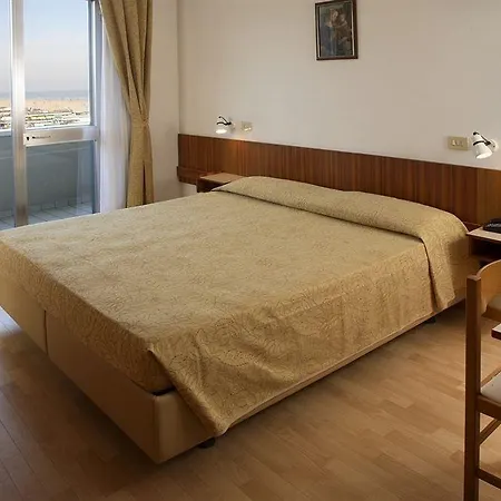 Отель Astor 3*