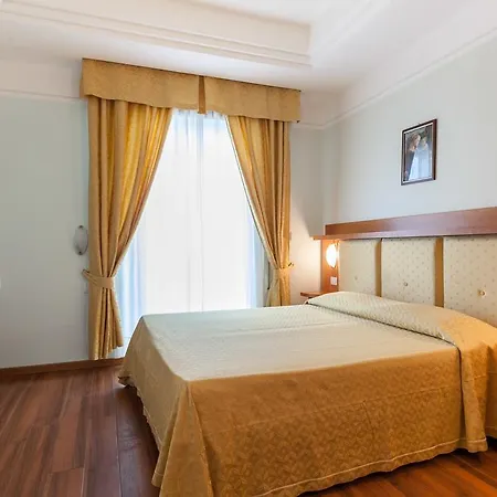 Astor 3* Rímini