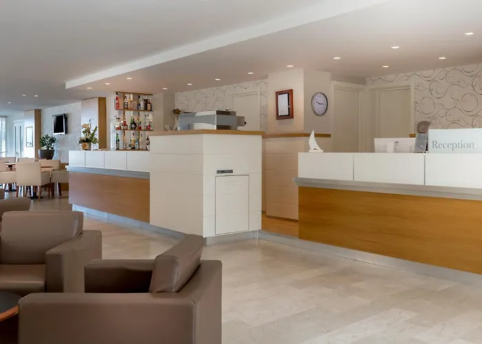 Astor מלון רימיני