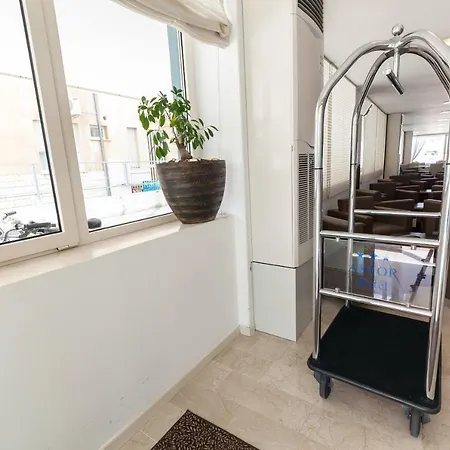Отель Astor 3*
