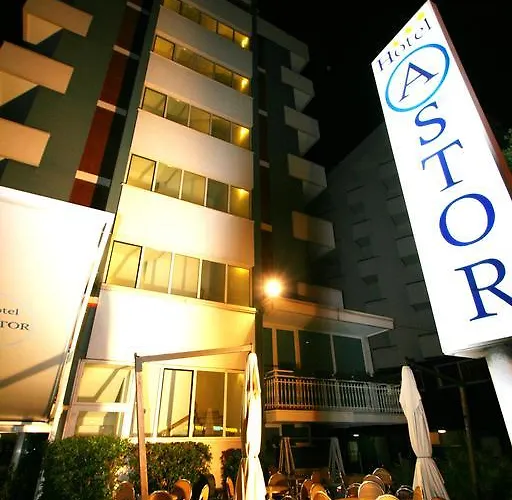 Hotel Astor 3*
