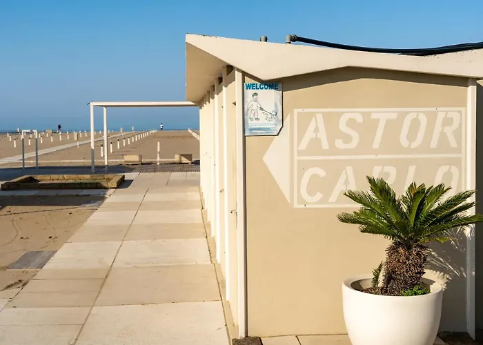 Hotel Astor