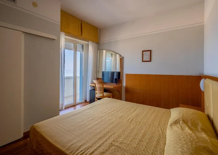 Hotel Astor 3*