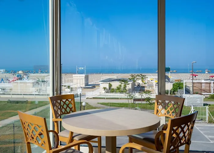 Astor 3*