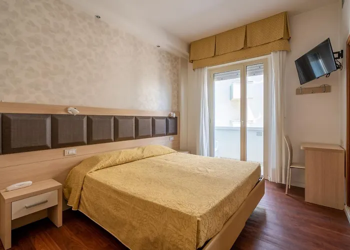 Astor Hotel 3*