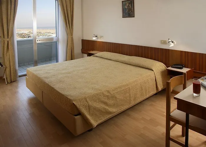 Hotel Astor 3*