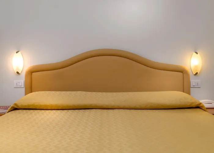 Astor 3*