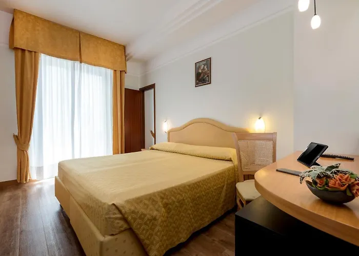 Astor Hotel 3*
